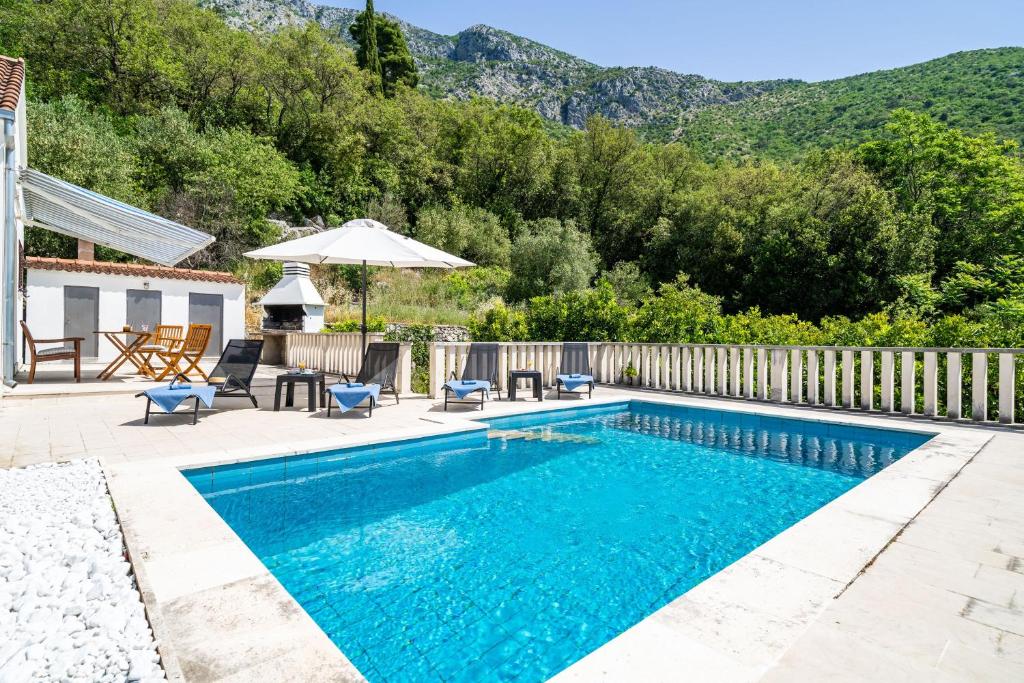 Villa Niko photo 1