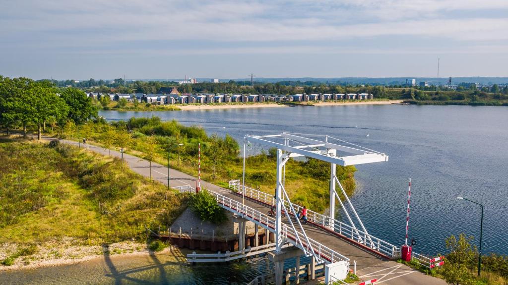EuroParcs De Kraaijenbergse Plassen photo 2