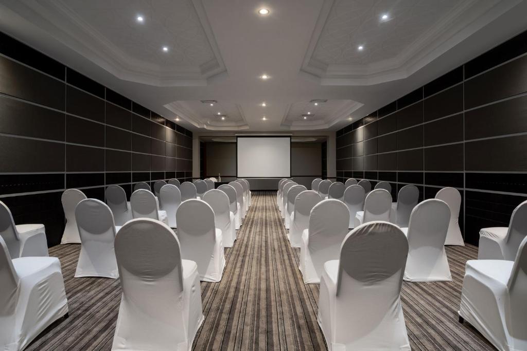Premier Hotel Regent photo 2
