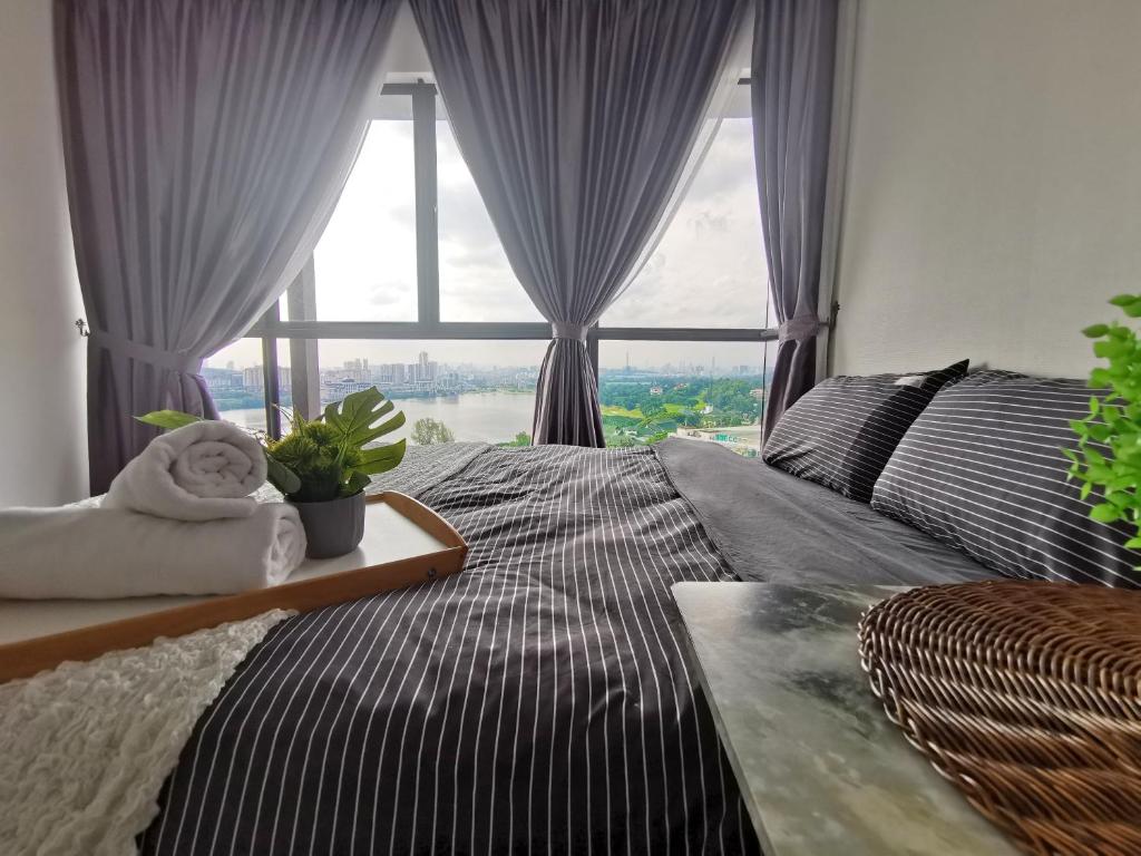 3 Astetica Residences The Mines 4BR WiFi Netflix Lake View photo 3