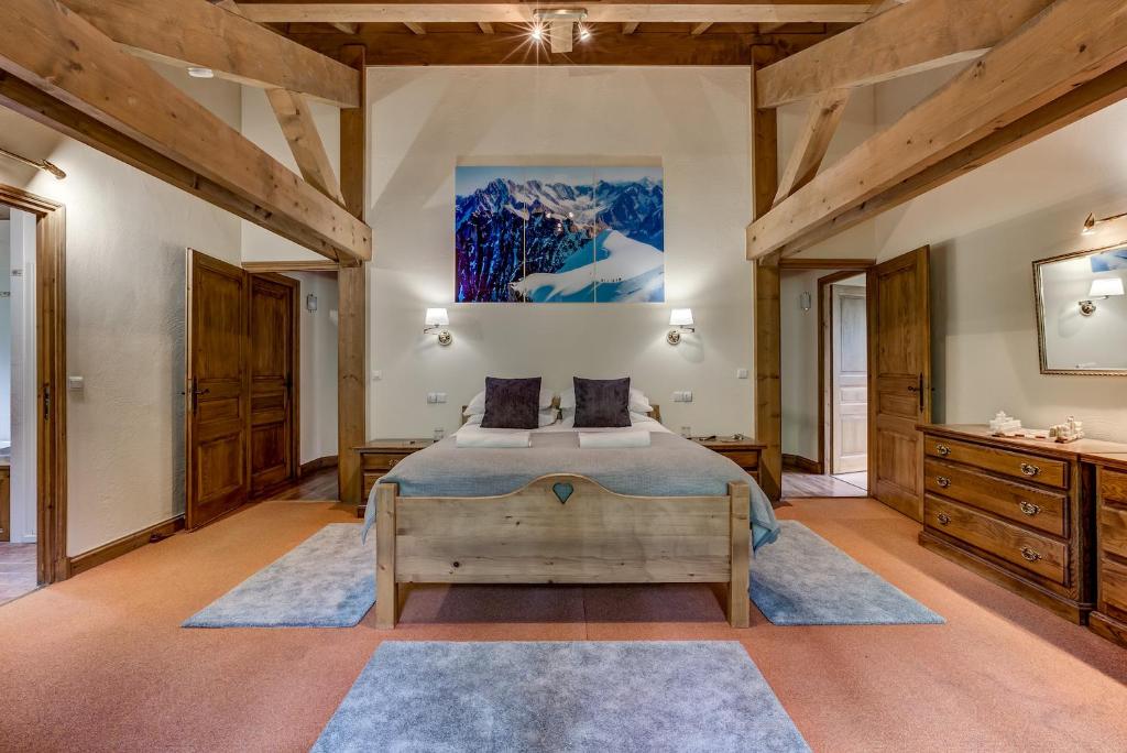 Chalet Ecritoire - Alpes Travel - Les Houches - Sleeps 10 photo 3
