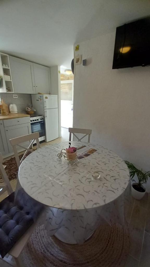 APARTMAN NIKI, Medov Dolac - Lovreć photo 3