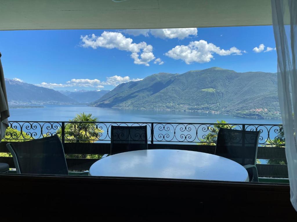Brissago: Casa Collinetta H photo 2