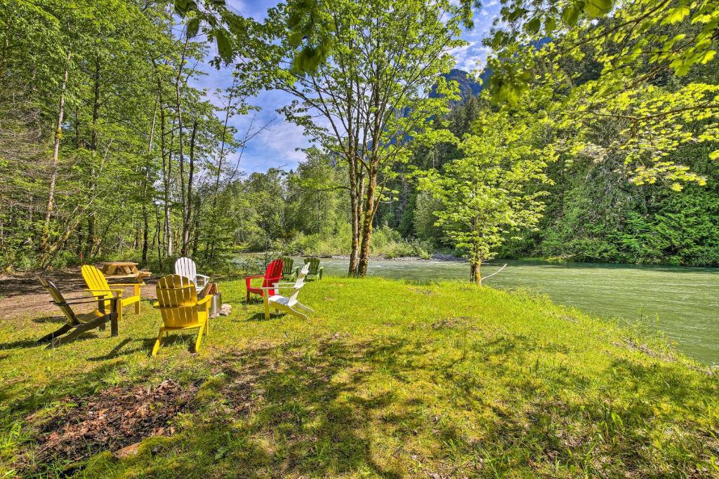 Riverside North Bend Oasis Stunning Mtn View photo 1