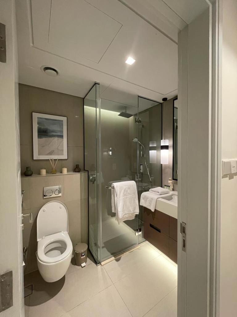 {
  "en-gb": "Apartments with three bedrooms at address hotel"
} photo 4