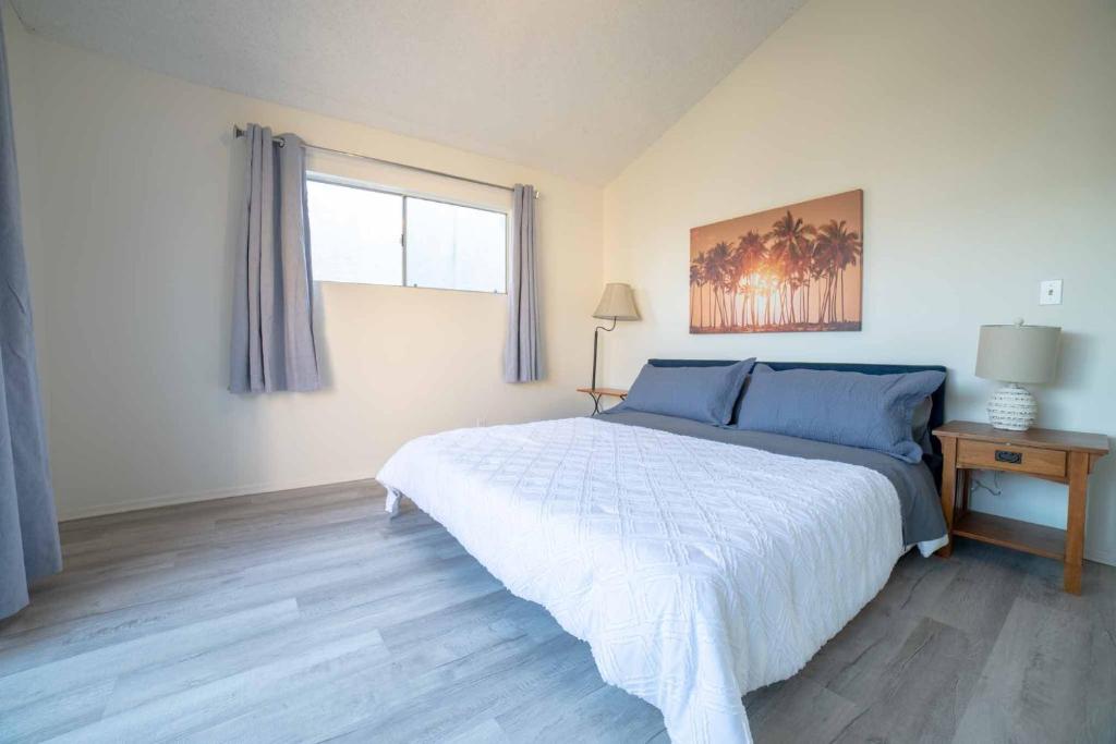 Ocean View / Pool Table / Surfboards / Beach Bikes photo 2