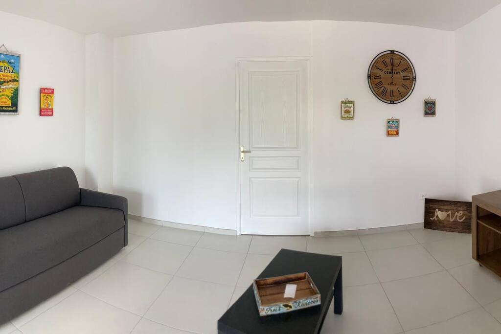 KAZ'ANTILLAISE APPT AVEC PISCINE TI MAEVA 3/4P. LE LAMENTIN photo 1
