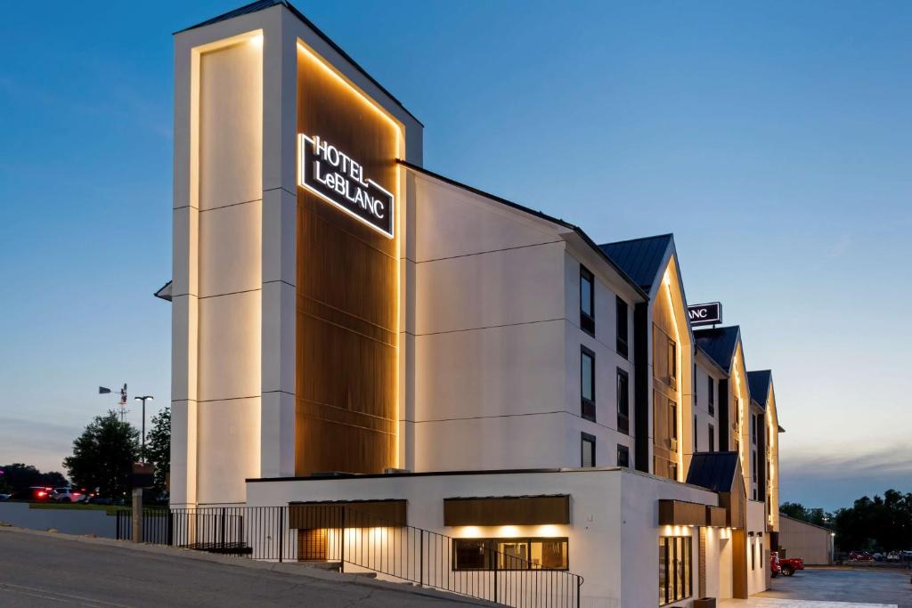 Hotel LeBlanc, BW Signature Collection image