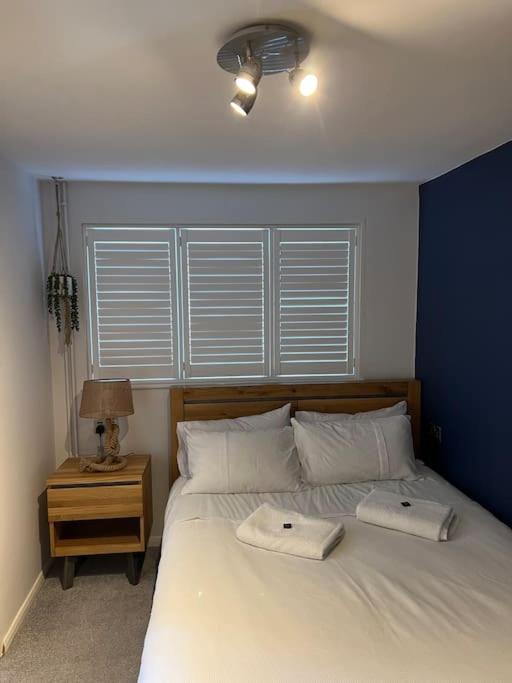 Unique one bedroom guest house with free parking photo 2