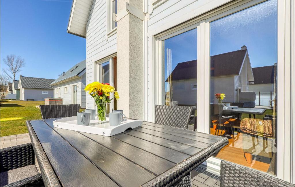Awesome Home In Ostseeresort Olpenitz With 2 Bedrooms, Wifi And Sauna photo 1