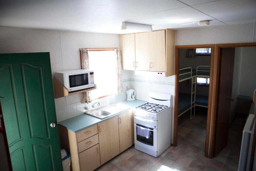 Strayleaves Caravan Park photo 3