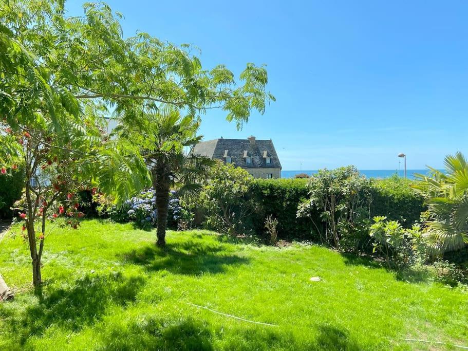 Superbe villa vue sur mer, corniche de la plage photo 1