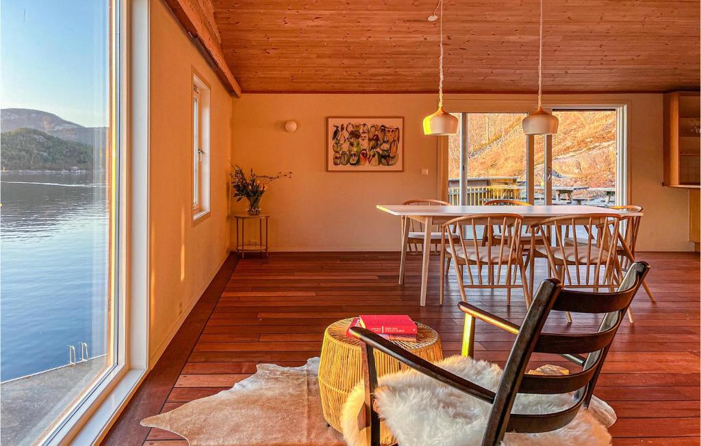 Nice Home In Fister With Wifi And 3 Bedrooms photo 4