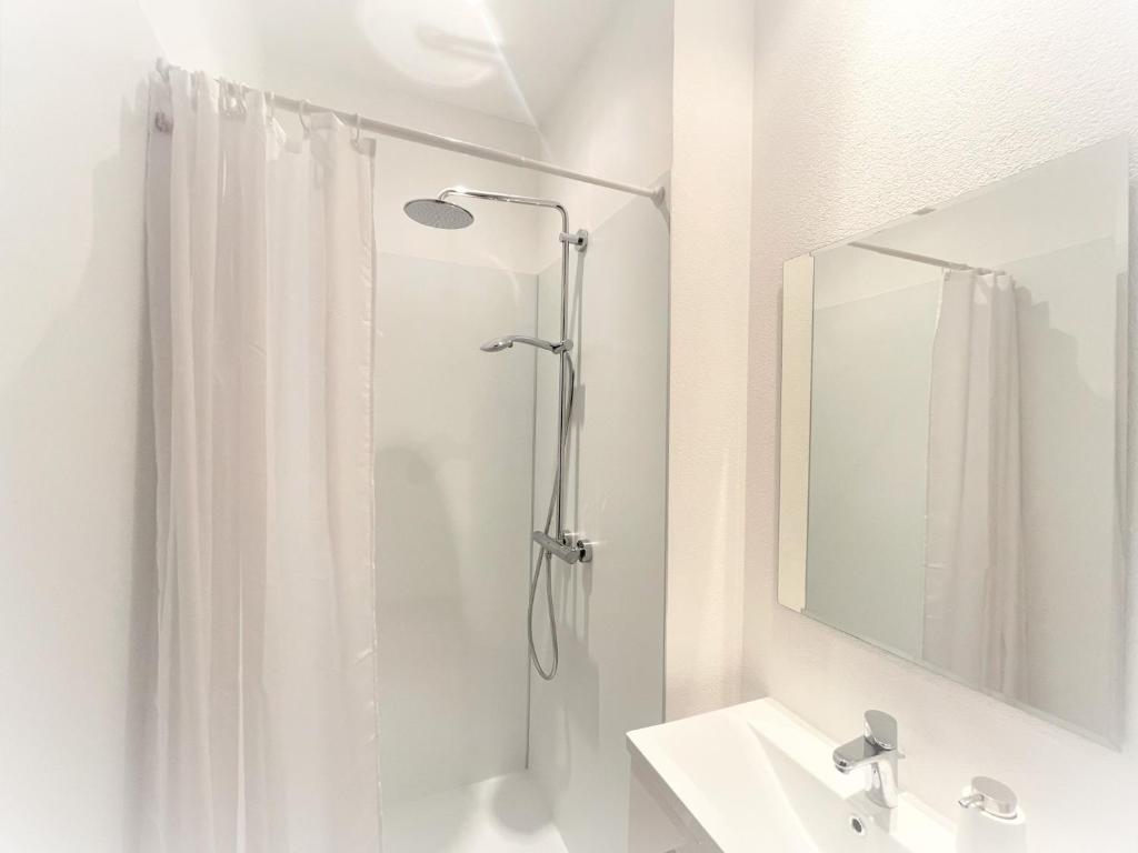 Tanja's Comfort Apartment Brissago photo 4