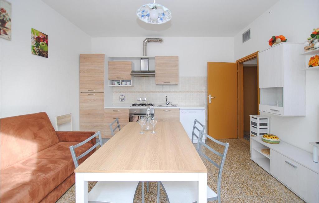 Beautiful Home In Montecatini Terme With Wifi, 2 Bedrooms And Outdoor Swimming Pool photo 4
