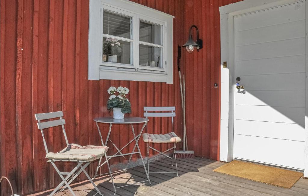 Awesome Home In Lesjfors With 3 Bedrooms And Sauna photo 2