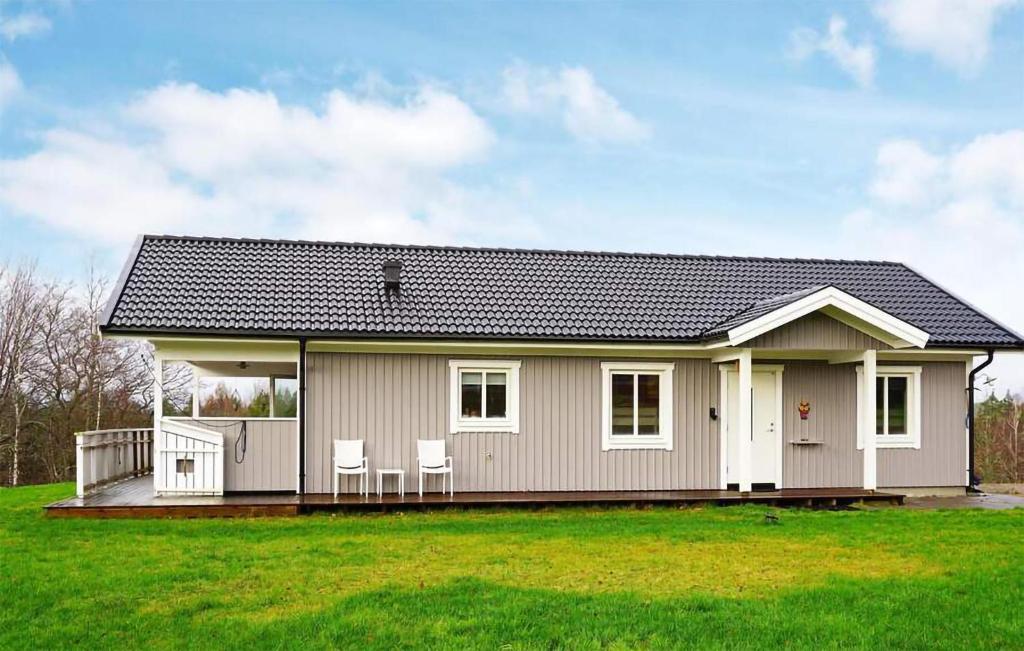 Beautiful Home In Frgelanda With Wifi And 3 Bedrooms