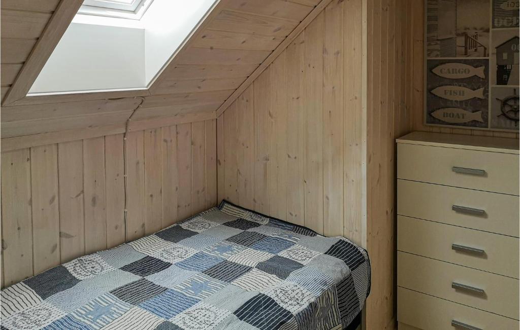 Awesome Home In Lyngdal With 2 Bedrooms And Wifi photo 4