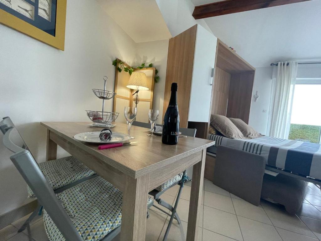 Studio Meschers-sur-Gironde, 1 pièce, 2 personnes - FR-1-550-25 photo 4