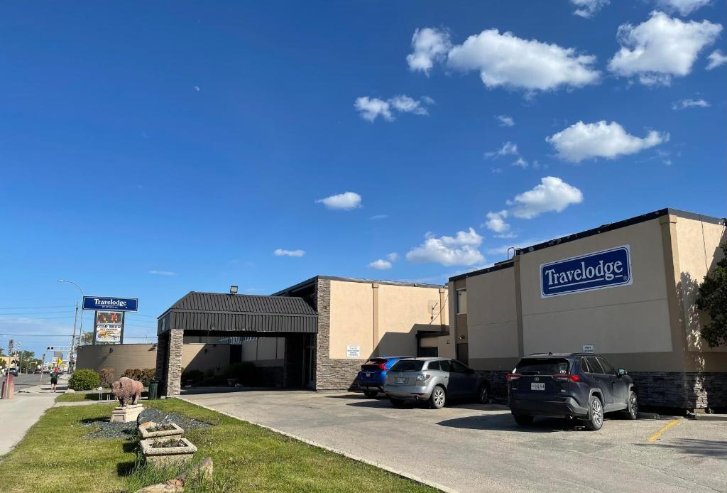 Travelodge by Wyndham Winnipeg photo 1