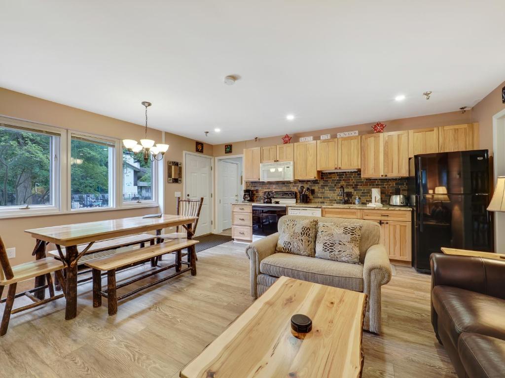 335E Mountain Villa photo 2