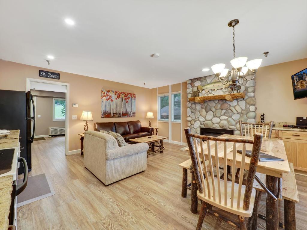 335E Mountain Villa photo 3
