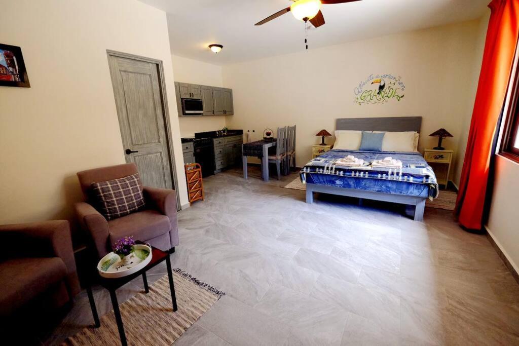 Self catering studio by Inn The Coffeepot photo 4