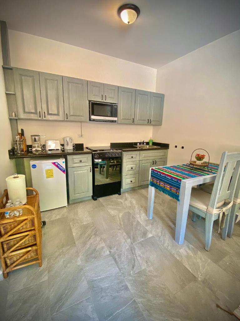 Self catering studio by Inn The Coffeepot photo 3