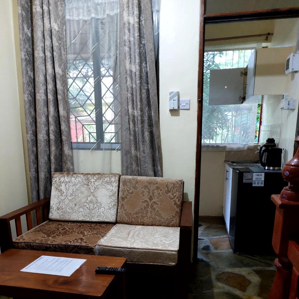 Amarossi Hippo-Studio Terrace Apartment, Mtwapa photo 3
