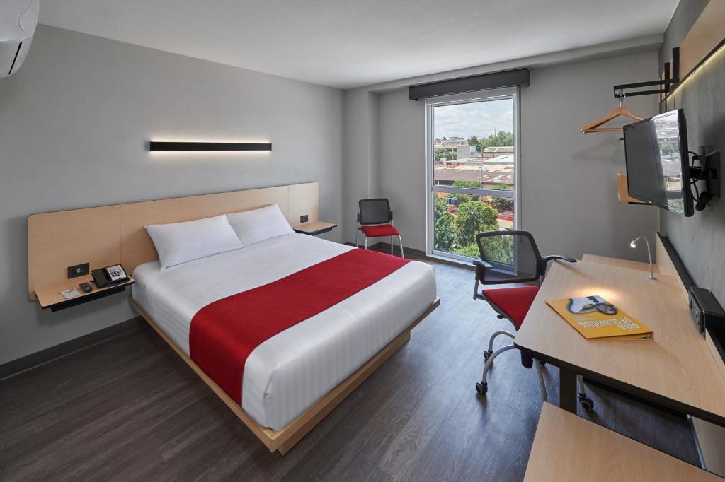 City Express by Marriott Guaymas - Tap to explore photos