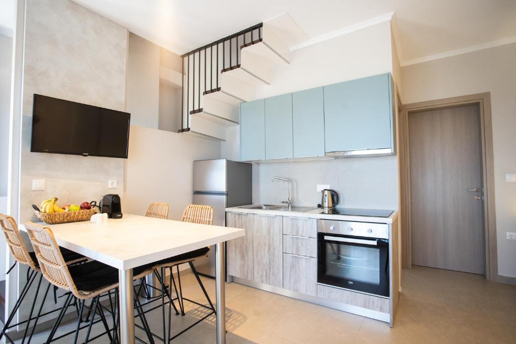 Marineiko Luxury Apartments photo 3