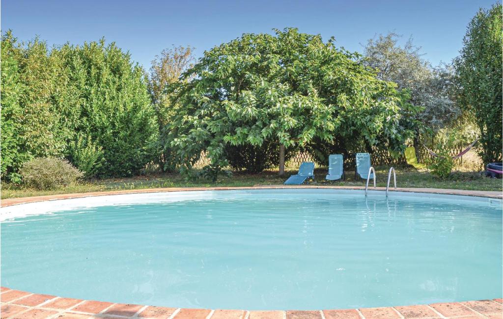 Amazing Home In Mouterre-silly With 3 Bedrooms, Wifi And Outdoor Swimming Pool photo 3