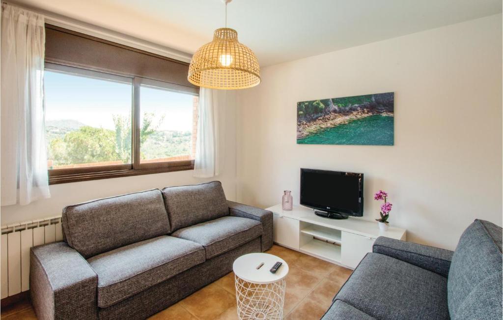 Beautiful Home In Tordera With Wifi, Outdoor Swimming Pool And Swimming Pool photo 2