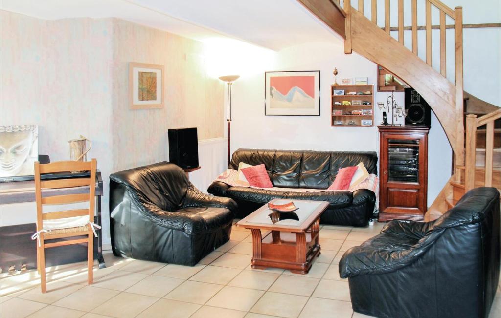 Nice Home In Montsegur Sur Lauzon With Wifi, Private Swimming Pool And Outdoor Swimming Pool photo 1