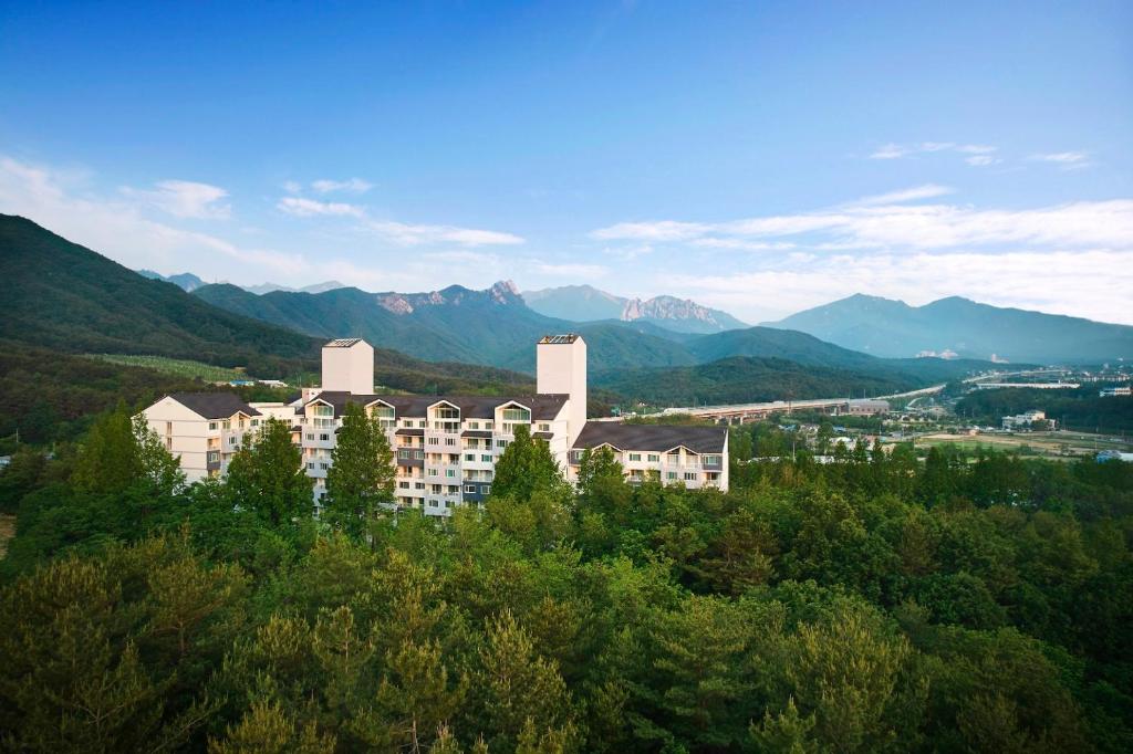 Kumho Seorak Resort photo 2