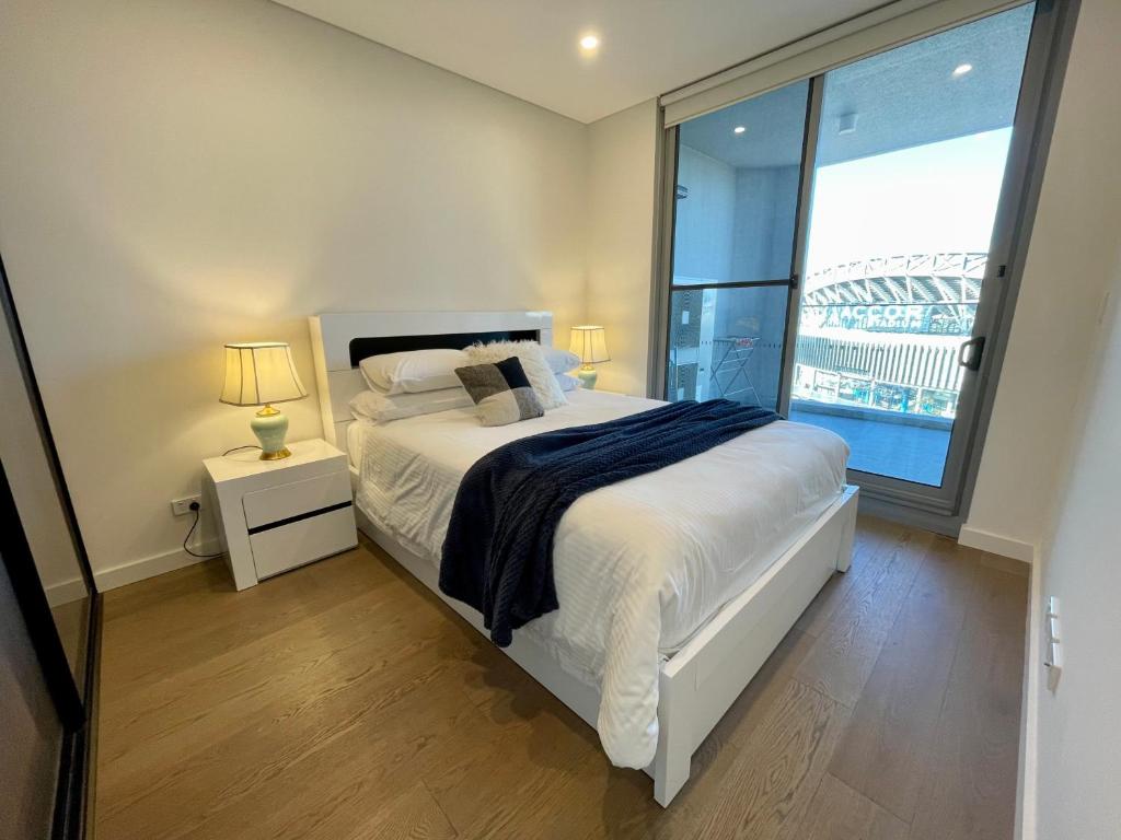 Olympic Park Delight Parking Pool Views Amazing Location photo 4