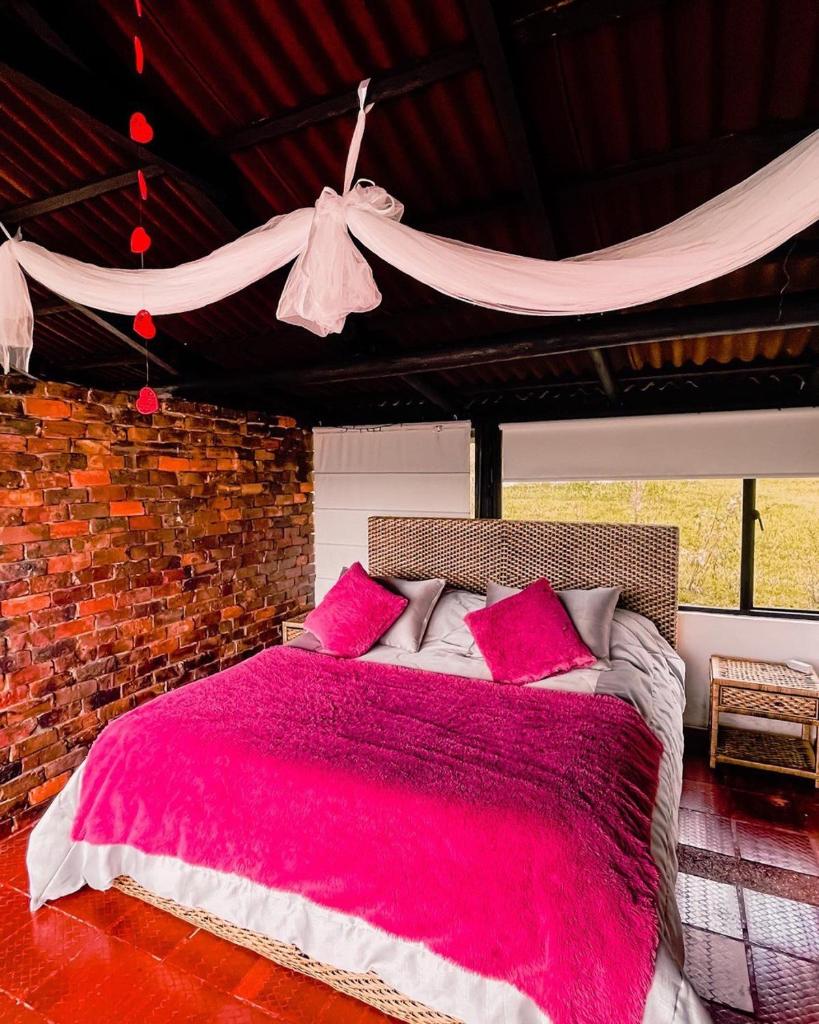 GLAMPING Y CABAÑAS LOS ARREBOLES Hostel photo 2