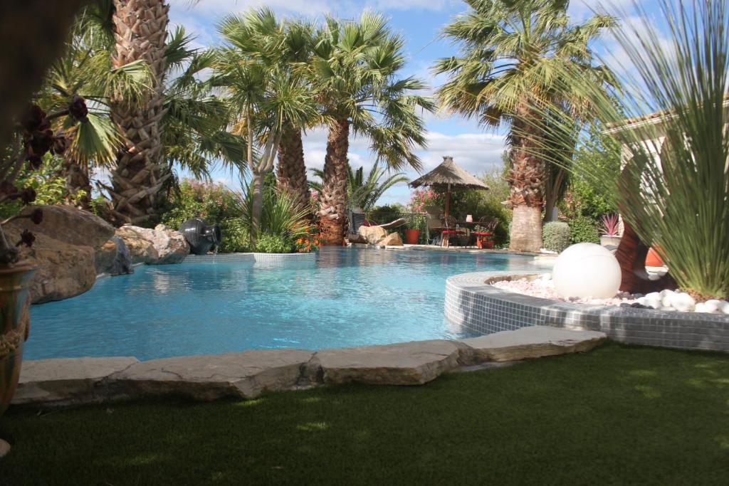 KABEN Superbe villa prestige 4 étoiles, sauna, jacuzzi, pétanque, sans vis à vis photo 3