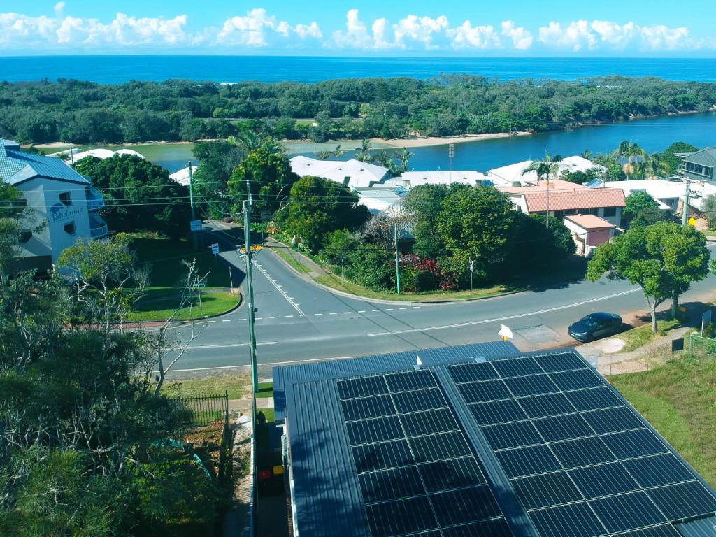 Grandview Villa Kingscliff - Oceanview Tri-level Villa by uHoliday photo 1