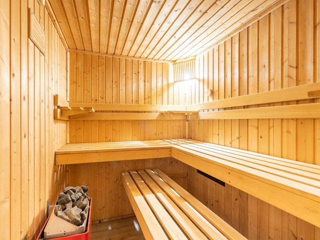 Modern chalet in Wilhelminadorp with private terrace photo 4