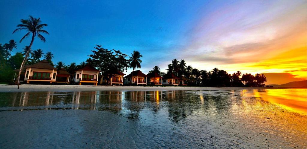 Pawapi Beach Resort Koh Mook photo 3