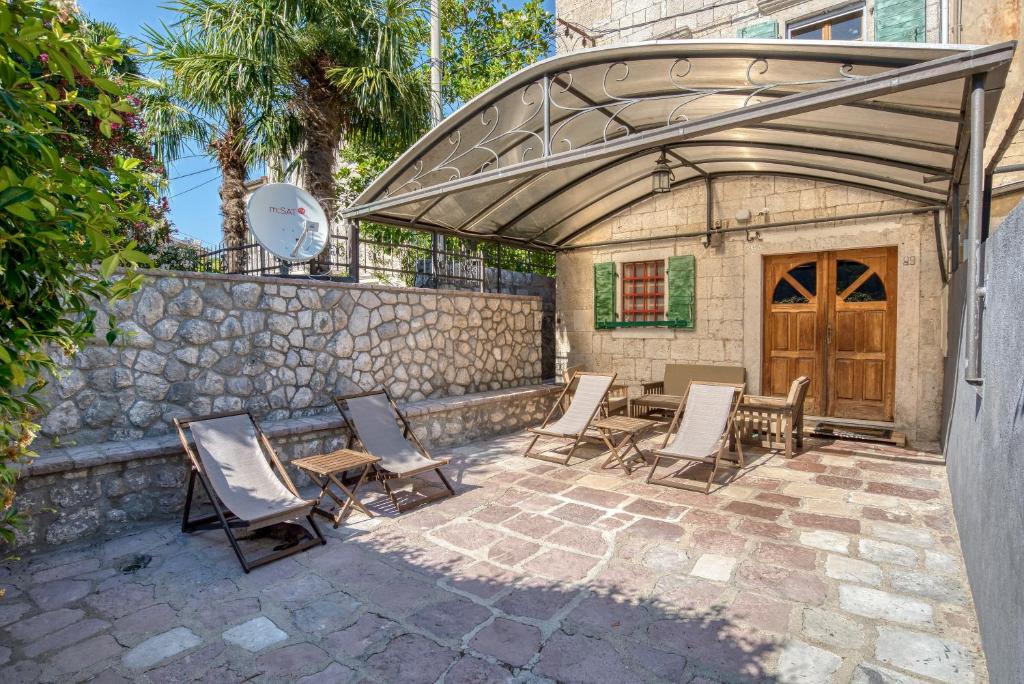 Stone Home Kotor photo 3