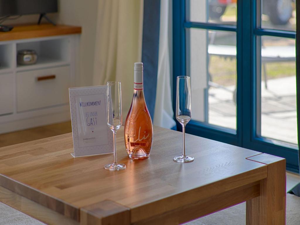 Reetland am Meer - Premium Reetdachvilla mit 3 Schlafzimmern, Sauna und Kamin F23 photo 2