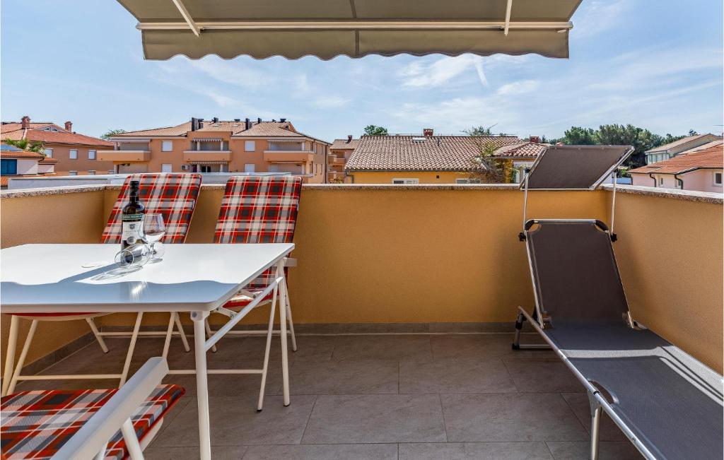 Awesome Apartment In Medulin With Wifi photo 1