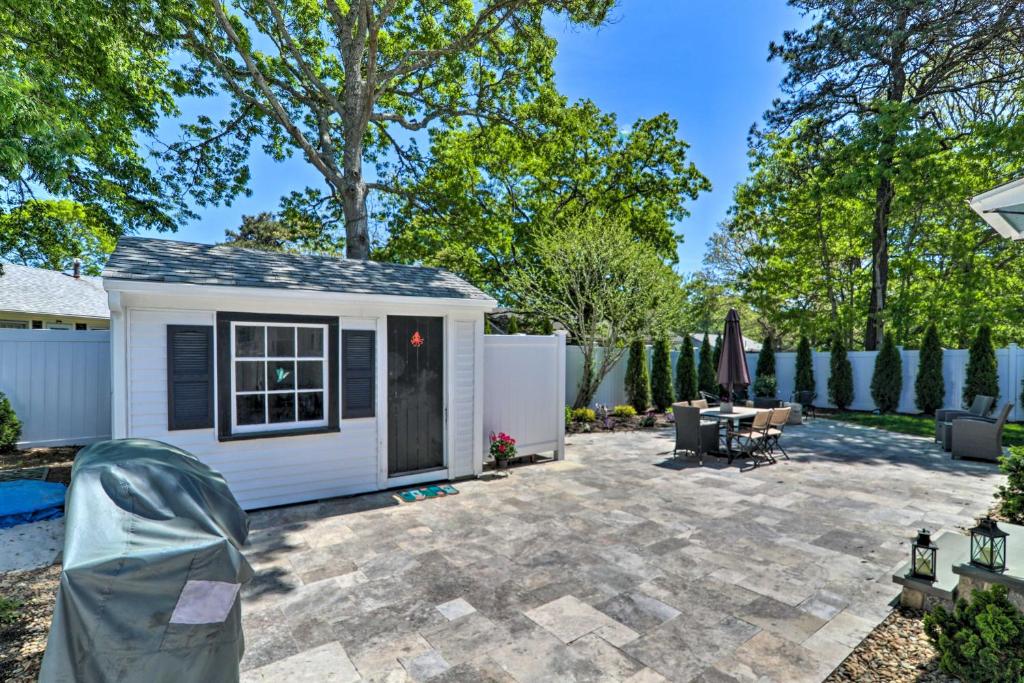 Adorable West Yarmouth Home about 2 Mi to Beach! photo 1