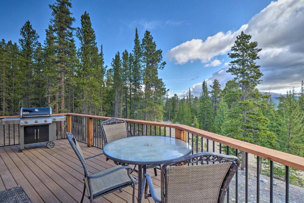 Colorado Lodge with Mountain Views, Near Trails photo 3