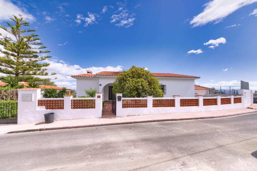 Holidays2Malaga Andalusian house style with pool in Alhaurin de la Torre photo 3