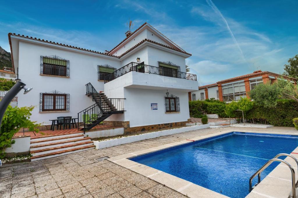 Holidays2Malaga Andalusian house style with pool in Alhaurin de la Torre photo 1