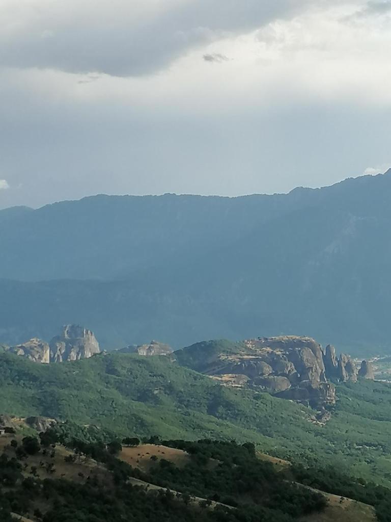Meteora's sunset photo 2