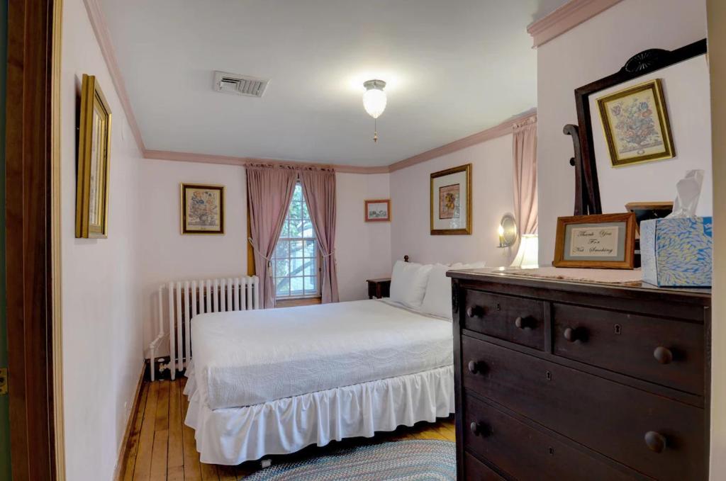 Melville House Newport photo 1